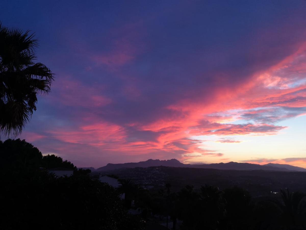 La Madrugada - Luxury Moraira Villa With Sea Views And Private Heated Pool Eksteriør billede