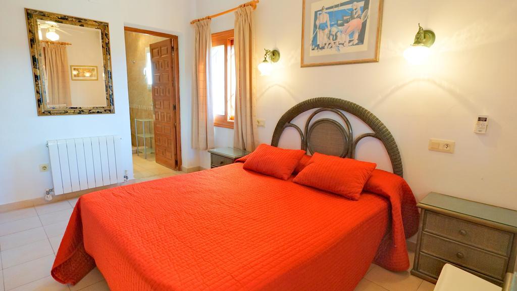 La Madrugada - Luxury Moraira Villa With Sea Views And Private Heated Pool Eksteriør billede